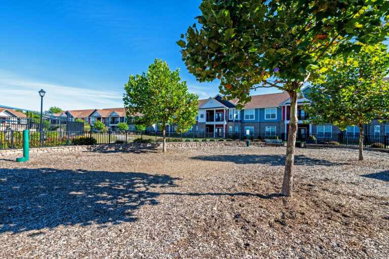 Sawyer-East-End-Apartments-dog-park-2-edit